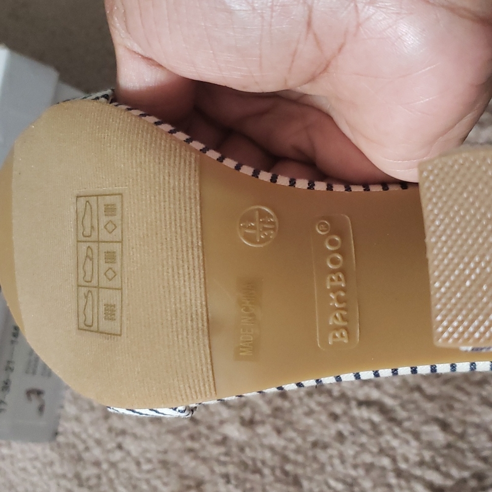 Nib Block Heeled Sandals - image 3